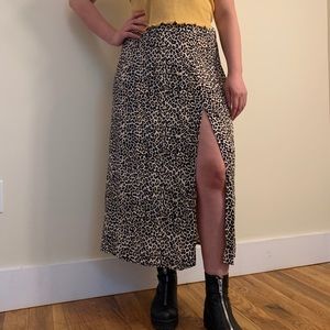 Trendy Leopard Print Midi Skirt